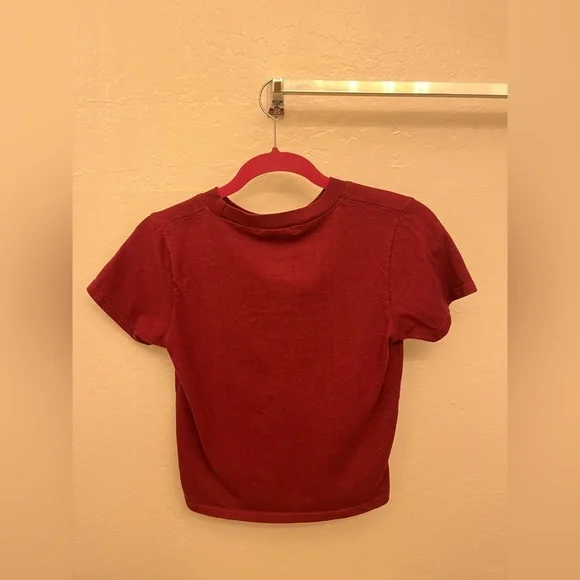 Brandy Melville maroon baby tee crop top shirt - Picture 6 of 7